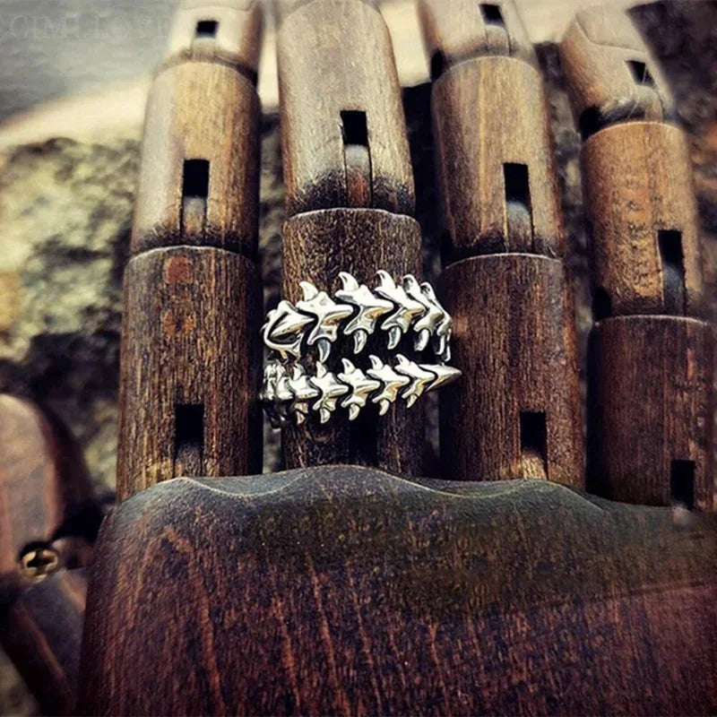 Spinebite Ring